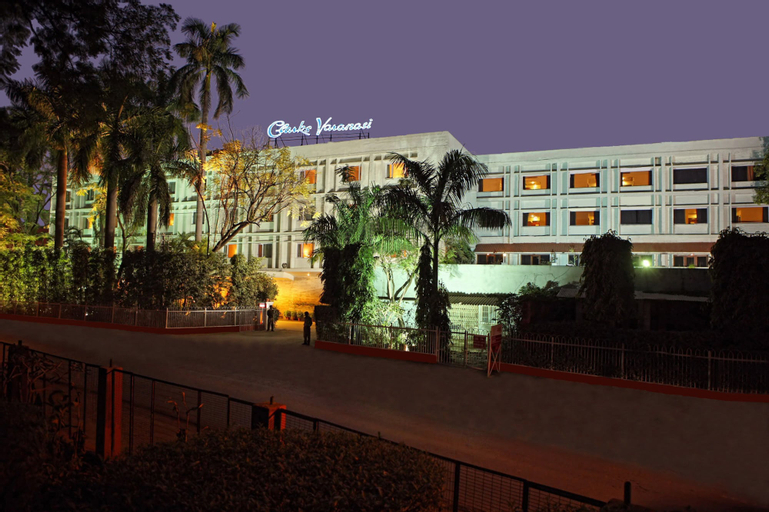 Hotel Clarks, Varanasi