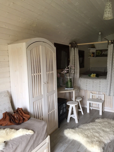 Bedroom 3, Le Domaine des Ramonets, Lot