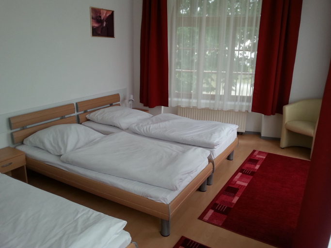 Bedroom 3, Picobello Pension, Görlitz