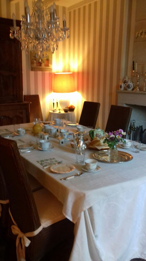 Food & Drinks 5, La Pocterie Chambres d'Hôtes en Vienne, Vienne