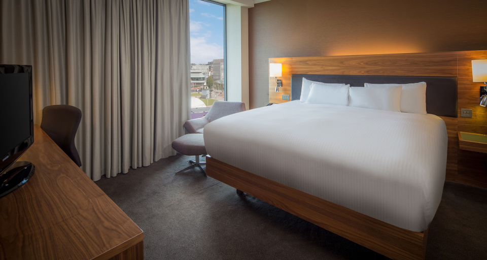 Bedroom 2, Hilton Liverpool City Centre, Sefton