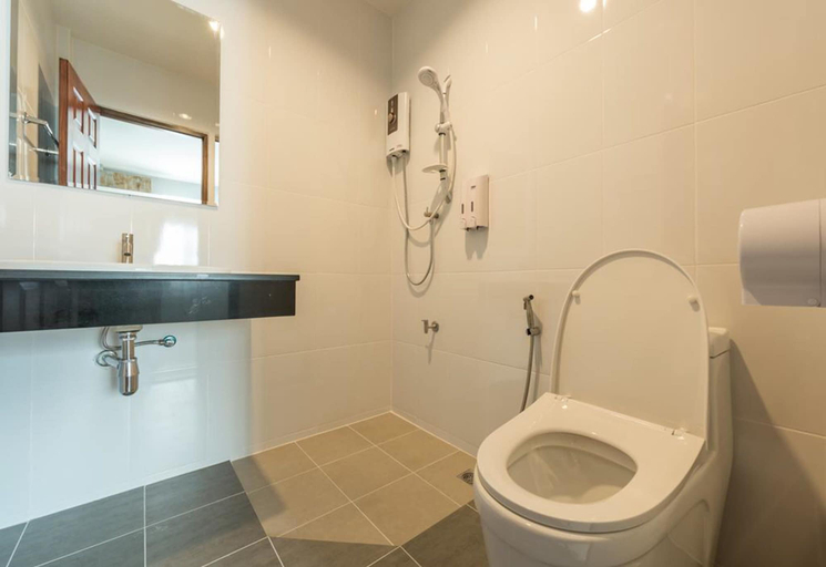 Bathroom 5, Punsuk@Prasing, Muang Chiang Mai