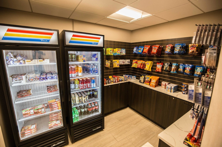 Food & Drinks 5, Wyndham Chicago O'Hare, Cook
