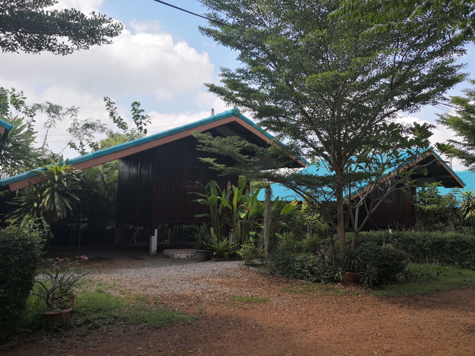 Exterior & Views 2, Phaiwan Baansawn Resort, Muang Chai Nat