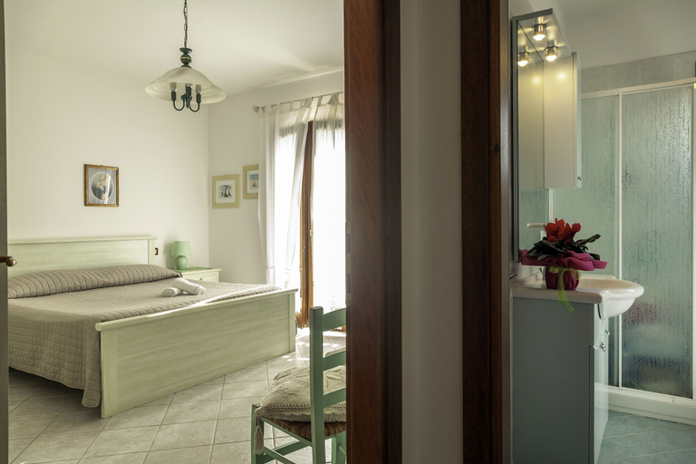 Room 4, Aria Di Vacanza - Mirtillo COD 9, Olbia-Tempio