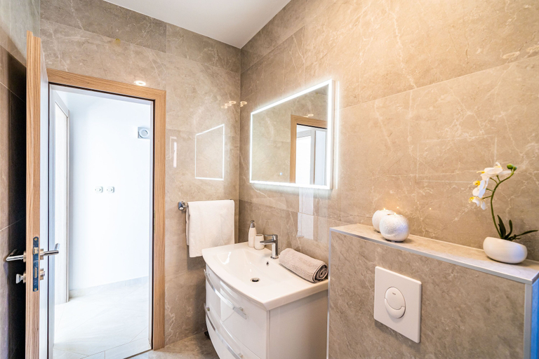 Bathroom 5, Apartments Sandito, Župa Dubrovačka