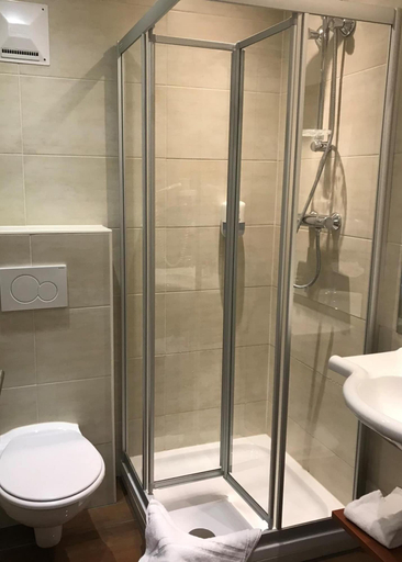 Bathroom 5, Wachauerhof, Melk