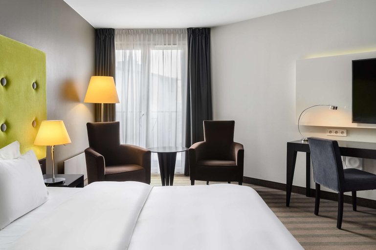 Bedroom 2, Radisson Blu Sobieski Hotel, Warsaw