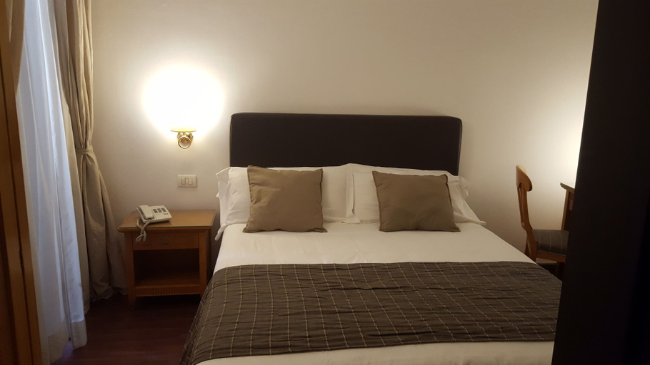 Bedroom 2, Hotel Real Orto Botanico, Napoli