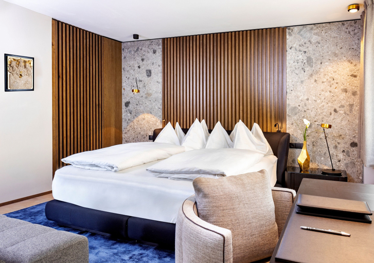 Bedroom 3, Hotel Innsbruck, Innsbruck
