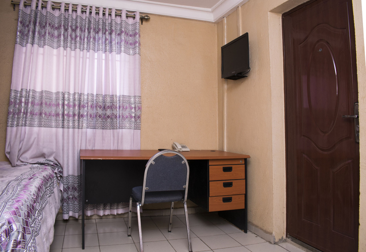 Bedroom 2, Maxton Suites Magodo, Shomolu