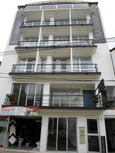 Exterior & Views
