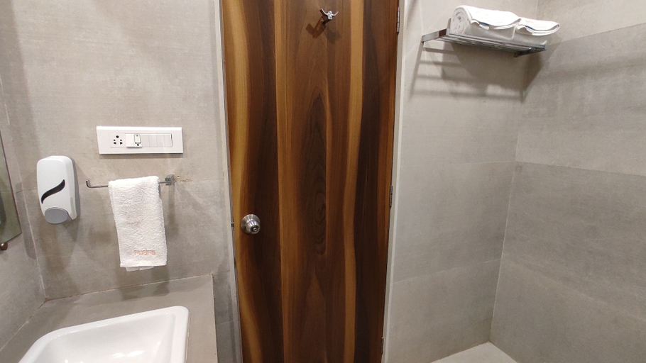 Bathroom 5, juSTa Rudra Resort & Spa, Raigarh
