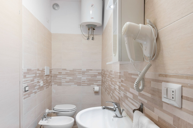 Bathroom 4, San Vincenzo Rooms Vigonza, Padua