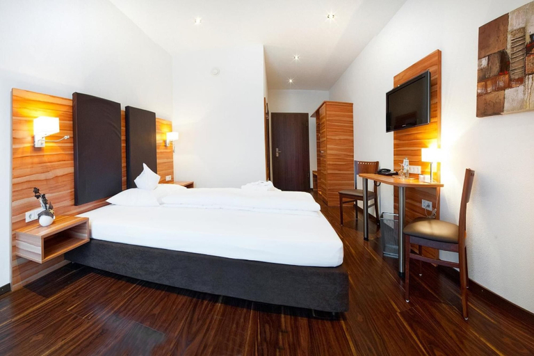 Bedroom 4, Hotel Renner, Mühldorf am Inn