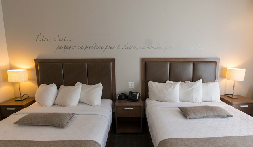Bedroom 3, Hotel et Pavillons Le Petit Manoir du Casino, Charlevoix-Est