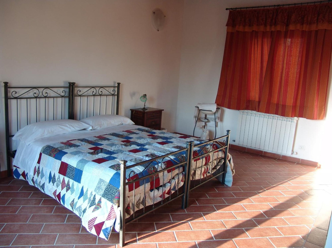Bedroom 4, Il Canto del Sole, Siena