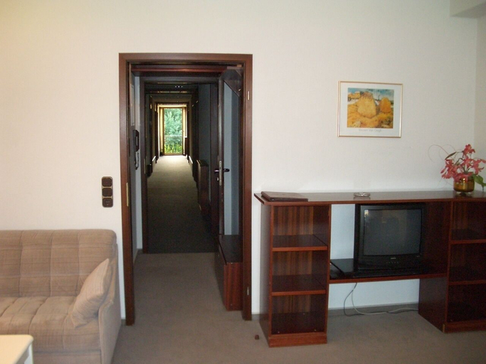 Others 5, As-Salam Aparthotel, Hochtaunuskreis