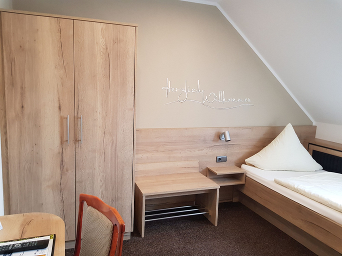 Bedroom 3, Zur Neroburg, Vulkaneifel