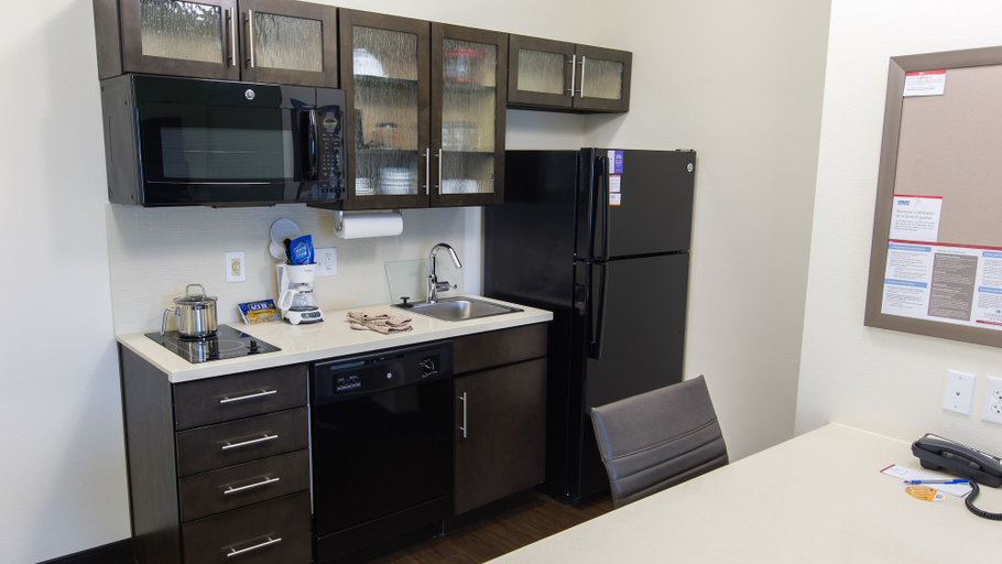 Others 5, Candlewood Suites : Overland Park - W 135th St by IHG, Kansas City
