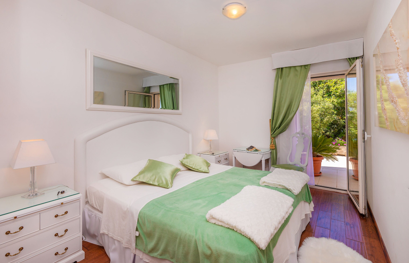 Bedroom 3, Residences Island View, Pojezerje