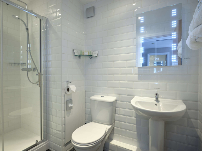 Bathroom 3, The Mill Hotel & Spa, Cheshire West and Chester