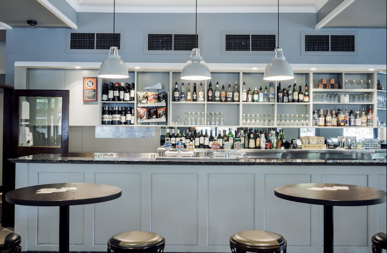 Food & Drinks 5, North Sydney Hotel, Sydney