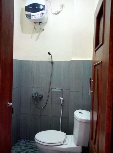 Bathroom, De Prisha Janti, Bantul
