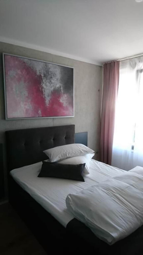 Bedroom 3, HAUS7, Ludwigsburg