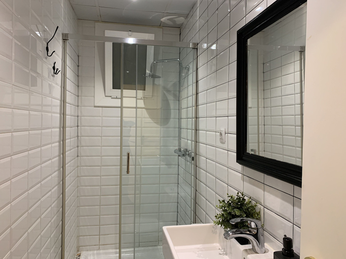 Bathroom, CoImpact Coliving - Hostel, Barcelona