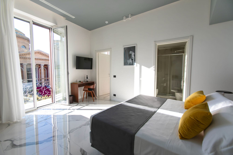 Bedroom 3, Palazzo Sovrana, Palermo