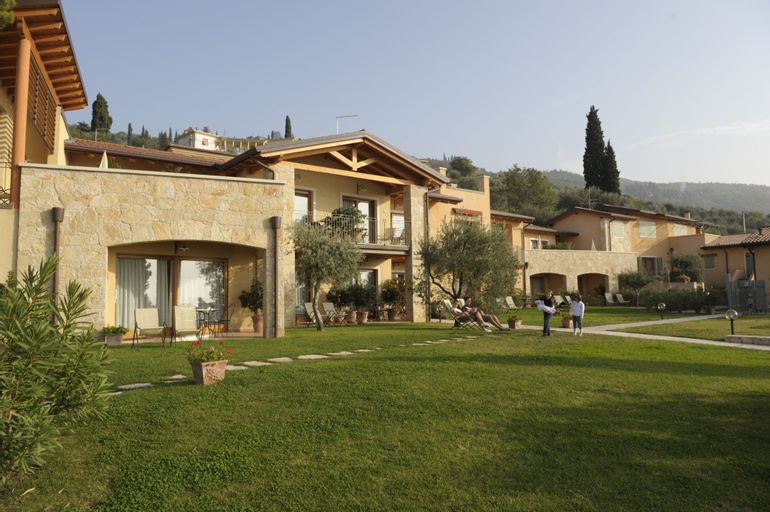 Exterior & Views 2, Residence Ca' del Lago, Verona