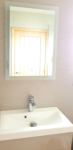 Bathroom, Park View, Lincolnshire