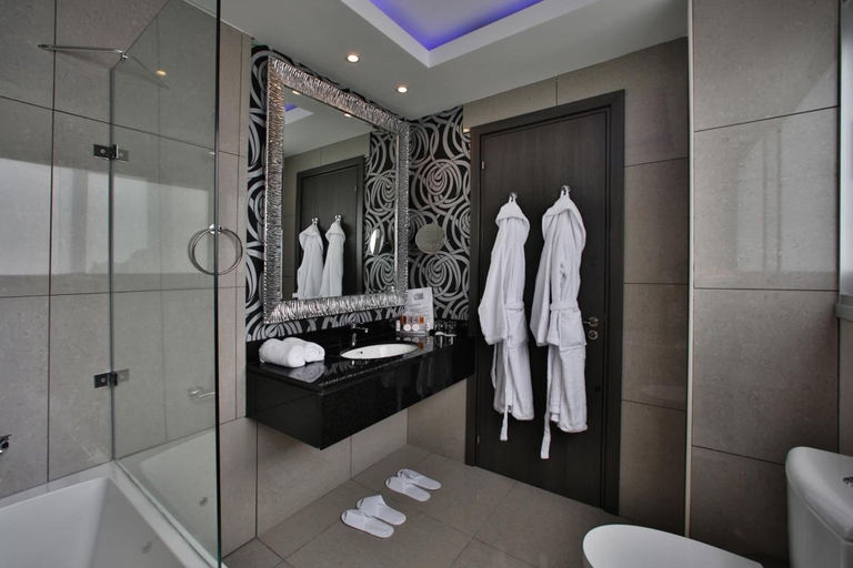 Bathroom 5, The Josephine Boutique hotel, Larnaca