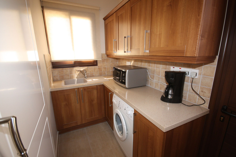 Others 5, Vineland Sheromyli Villas