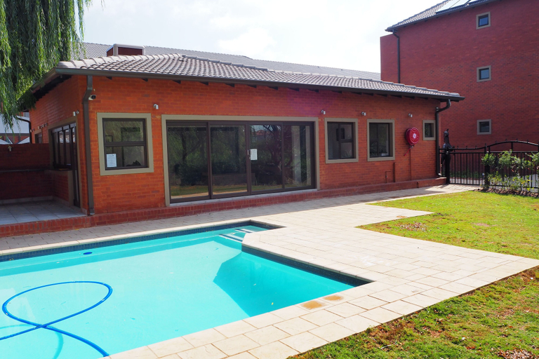 Sport & Beauty 4, African Eagle Apartments, Ekurhuleni