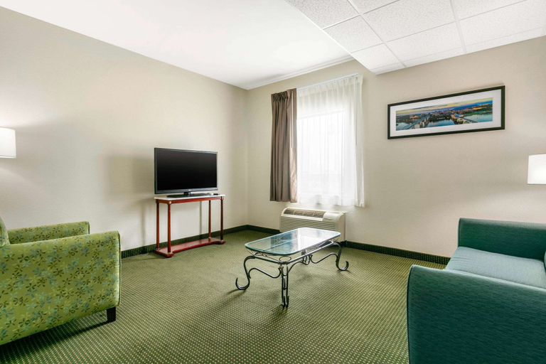 Others 5, Quality Inn Monteagle, Grundy