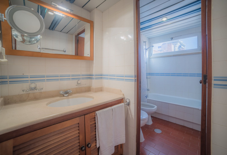 Bathroom 3, Marina Plaza - Apartments, Loulé