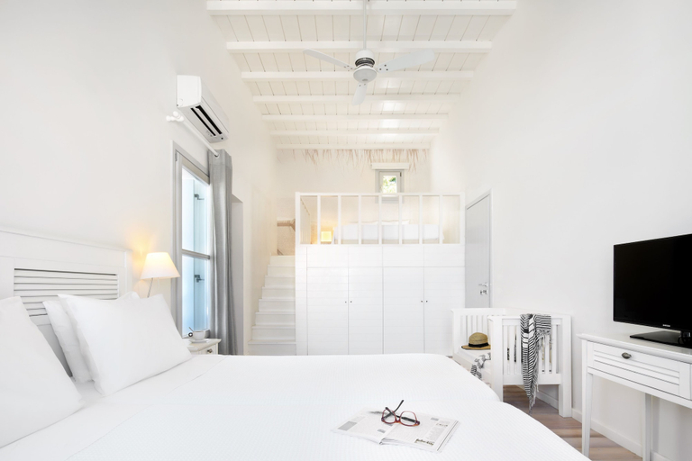 Bedroom 4, Ammos Hotel, Central Greece