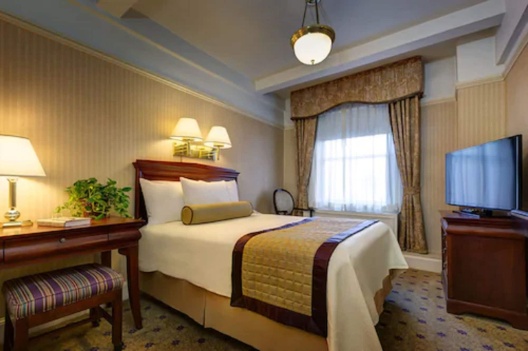 Bedroom 3, Wellington Hotel, New York