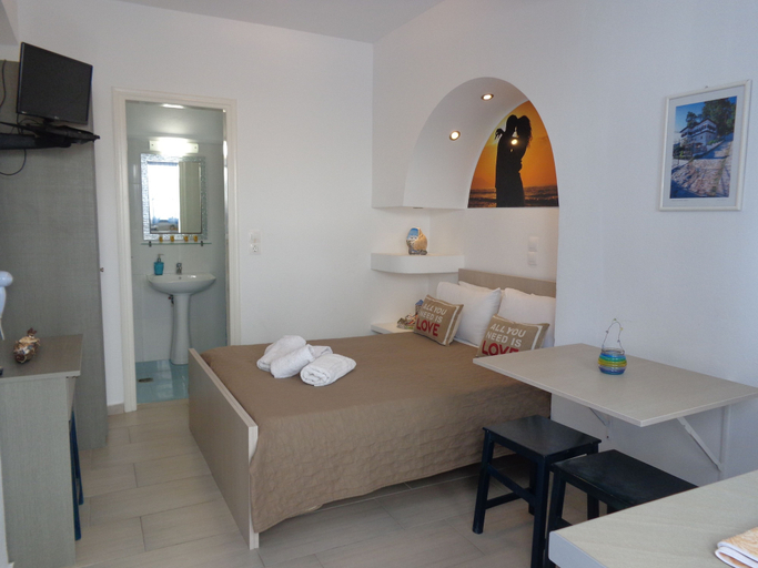 Bedroom 5, Honeymoon Beach Studios, South Aegean