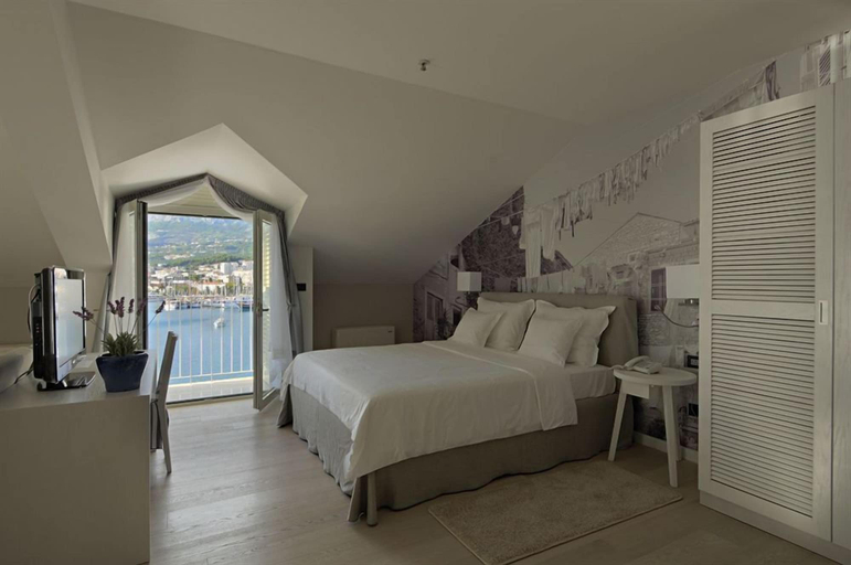 Bedroom 3, Hotel Osejava, Makarska