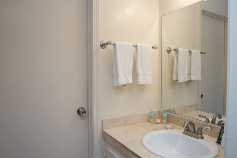Bathroom 4, The Occidental Lodge, Sonoma