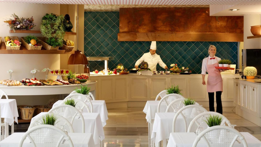 Food & Drinks 5, Augusta Club & Spa - Adults Only, Girona