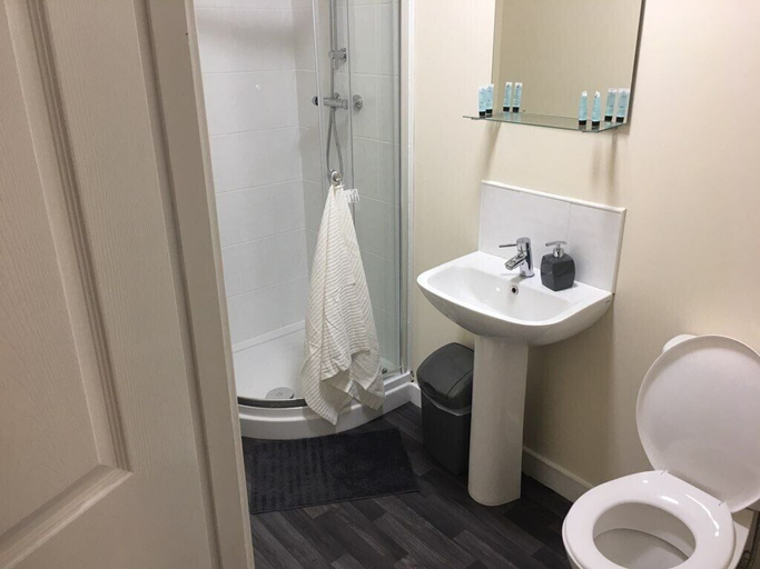 Bathroom 3, Stonefield Rooms, South Lanarkshire