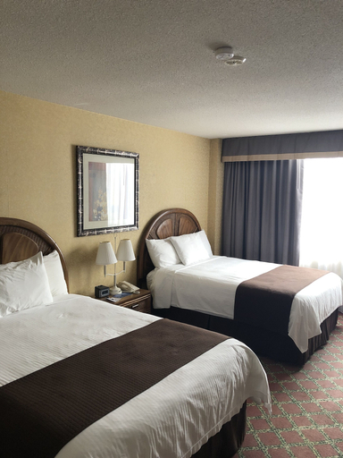 Bedroom 3, Travelodge by Wyndham Niagara Falls Fallsview, Niagara