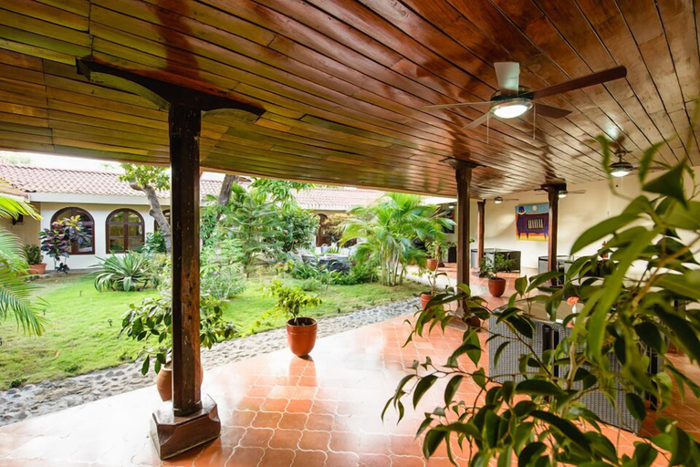 Others 5, Hotel Flor de Sarta, León