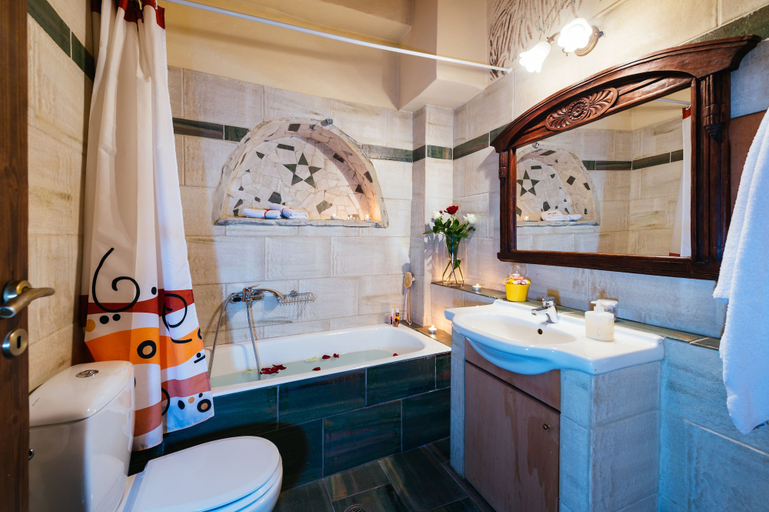 Bathroom 3, Vasilikata, Crete