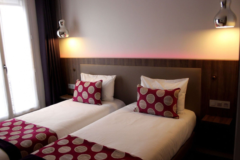 Bedroom 3, Hotel Alhambra, Paris