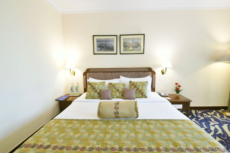 Bedroom 3, Peerless Hotel Kolkata, Kolkata